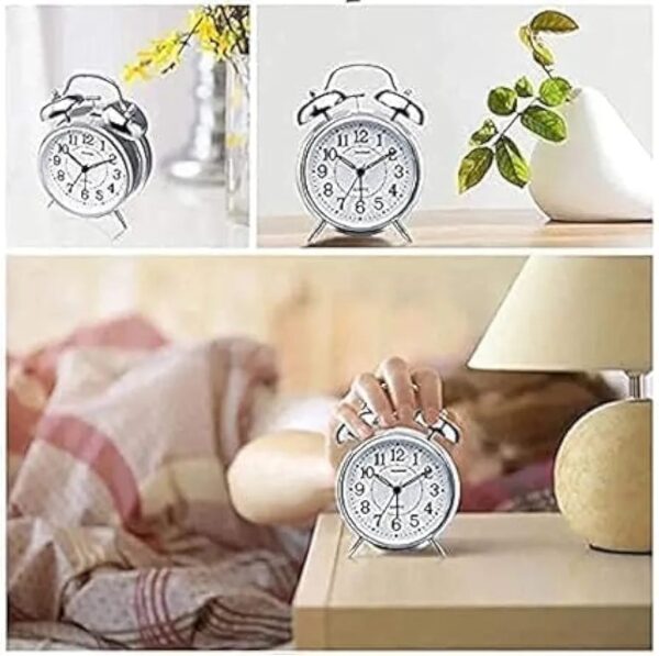 Twin-bell analog alarm clock