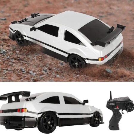 Racing 1:24 R/C drift racing